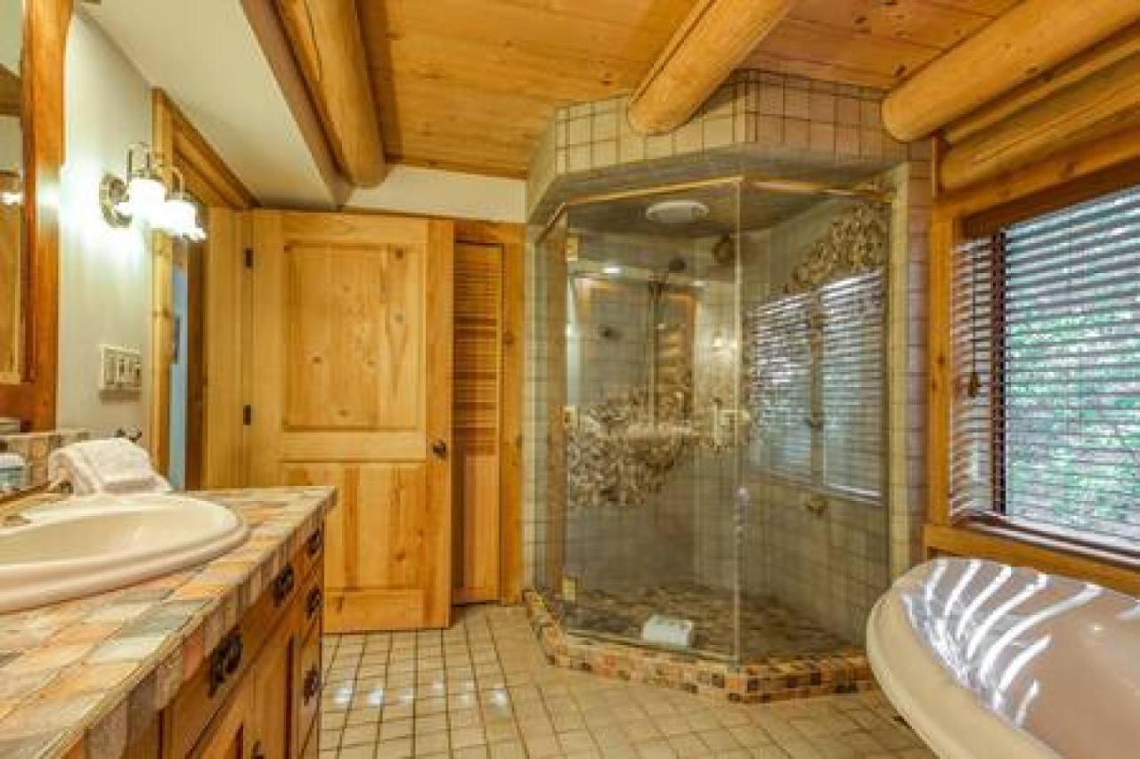 Eagles Nest - Natural Log Cabin With Guest House Idyllwild Kültér fotó