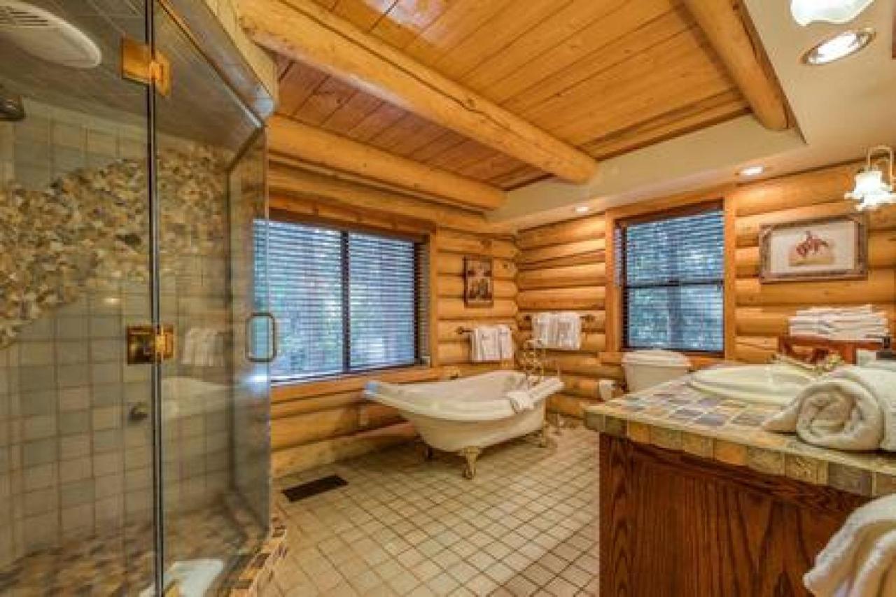 Eagles Nest - Natural Log Cabin With Guest House Idyllwild Kültér fotó