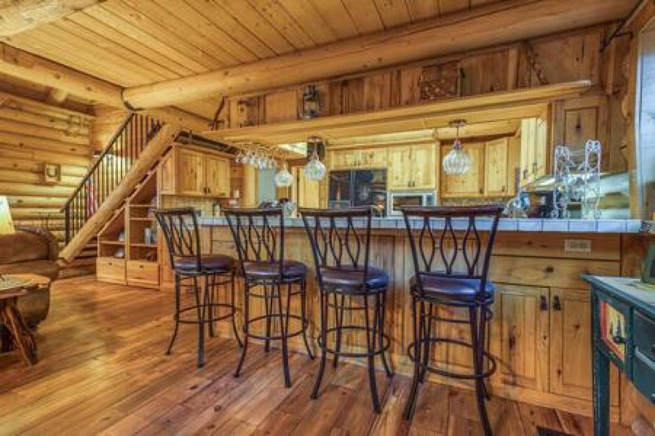 Eagles Nest - Natural Log Cabin With Guest House Idyllwild Kültér fotó